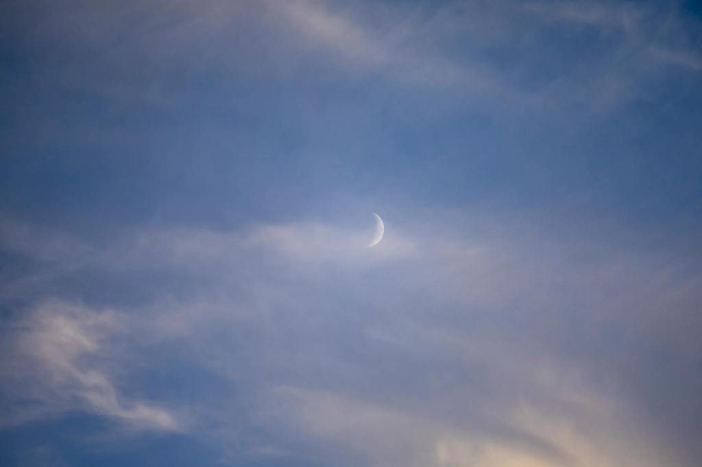 Waxing Moon Magic: How to Flow with the Energy of&nbsp;Growth